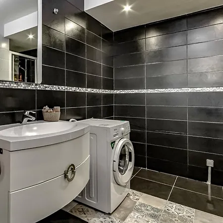 Luxury 2bedroom Apart Sea View أذيخي