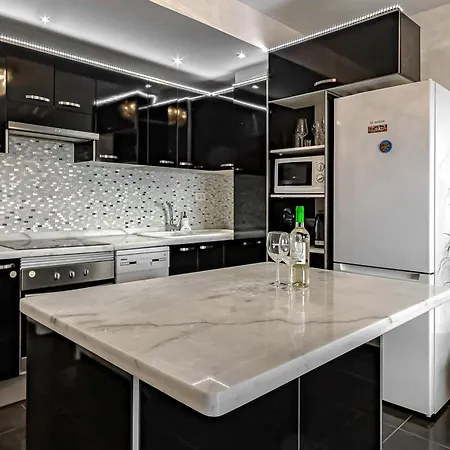 Luxury 2bedroom Apart Sea View *